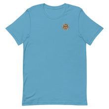 Load image into Gallery viewer, Giraffe Print Design Tee